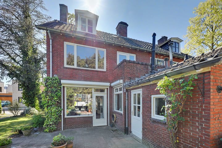 Photo 3 of Joan Coststraat 40