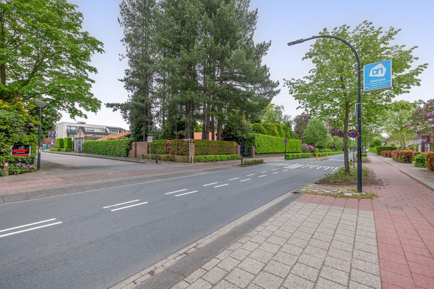 Photo 5 of Burgemeester Smeelelaan 66