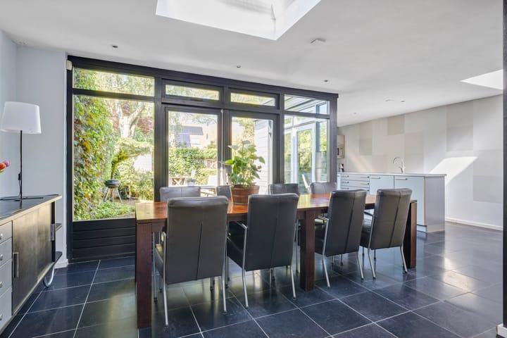 Tussenwoning te koop: President Reitzlaan 24, Eindhoven