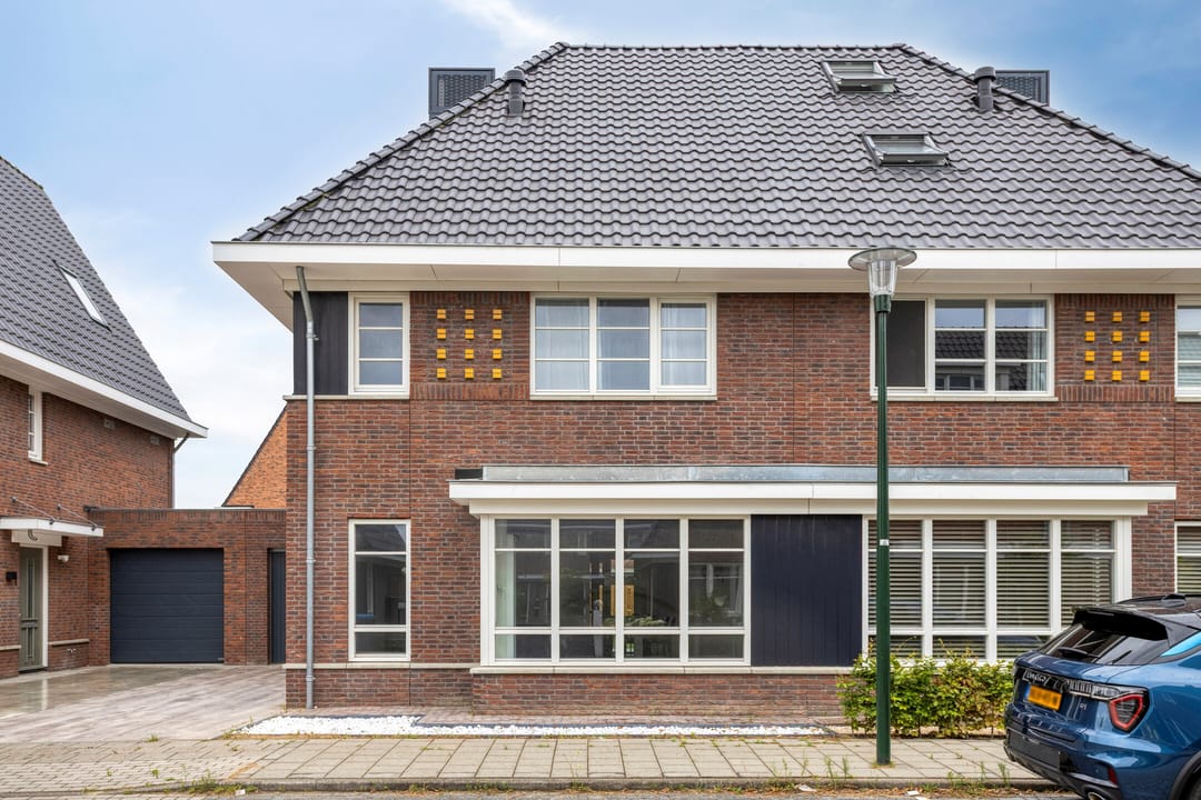 Photo 2 of Gitaarstraat 3