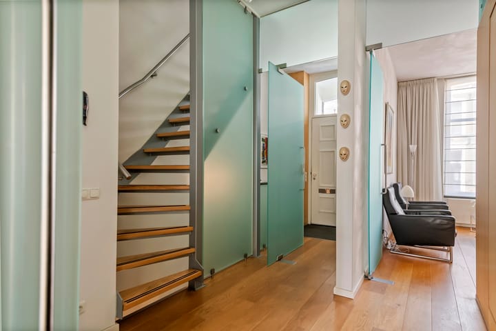 Tussenwoning te koop: Stationsstraat 33, Tiel