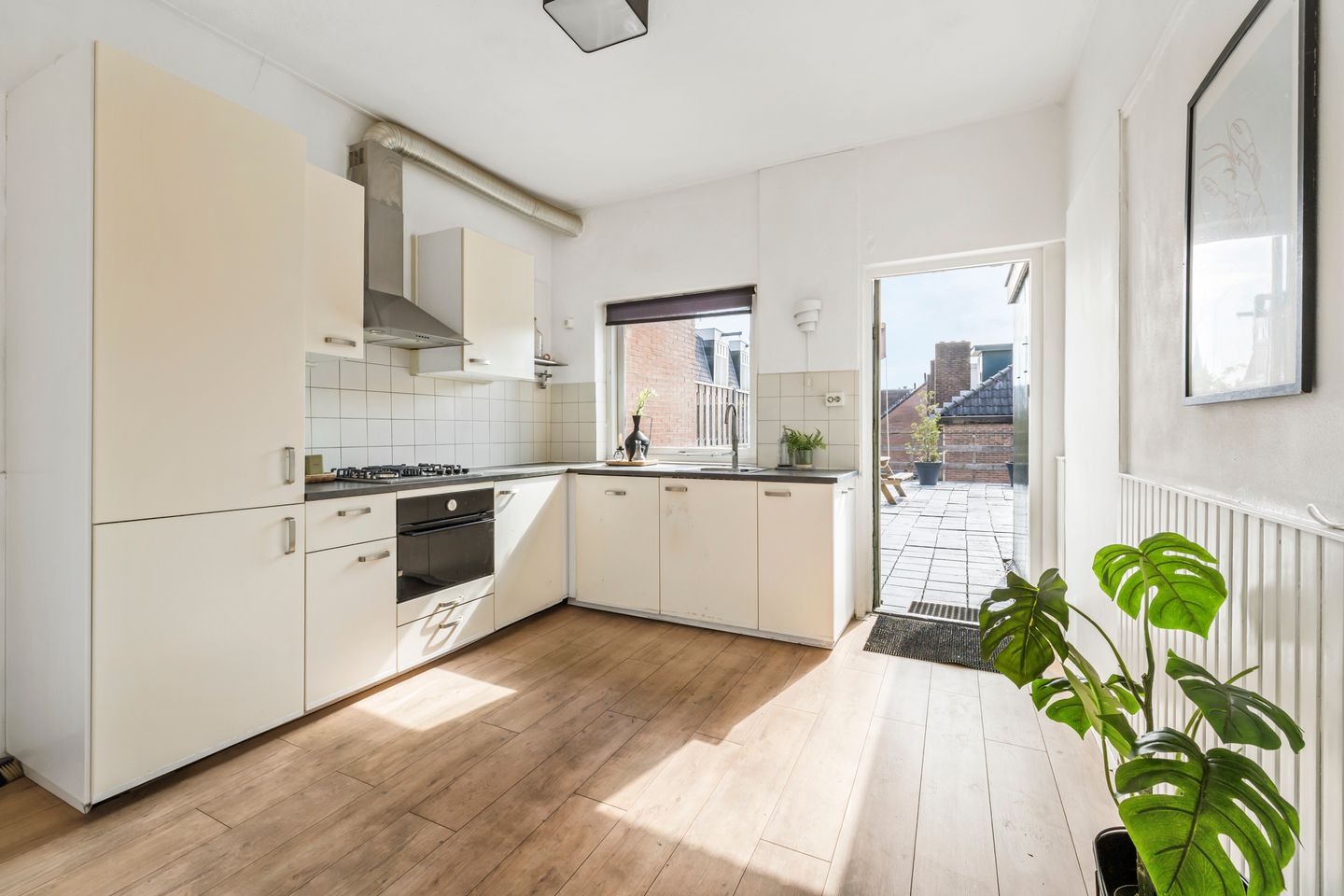 Photo 10 of 1e Oosterstraat 1-C