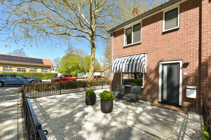 Photo 2 of Loniusstraat 24