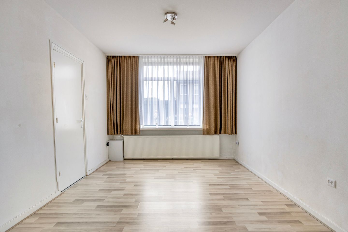 Photo 4 of Demertstraat 27