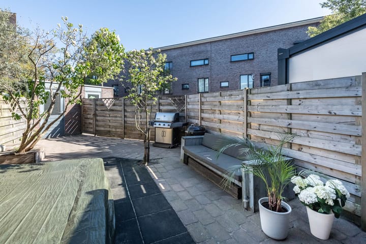 Tussenwoning te koop: Oudeweg 83A, Haarlem