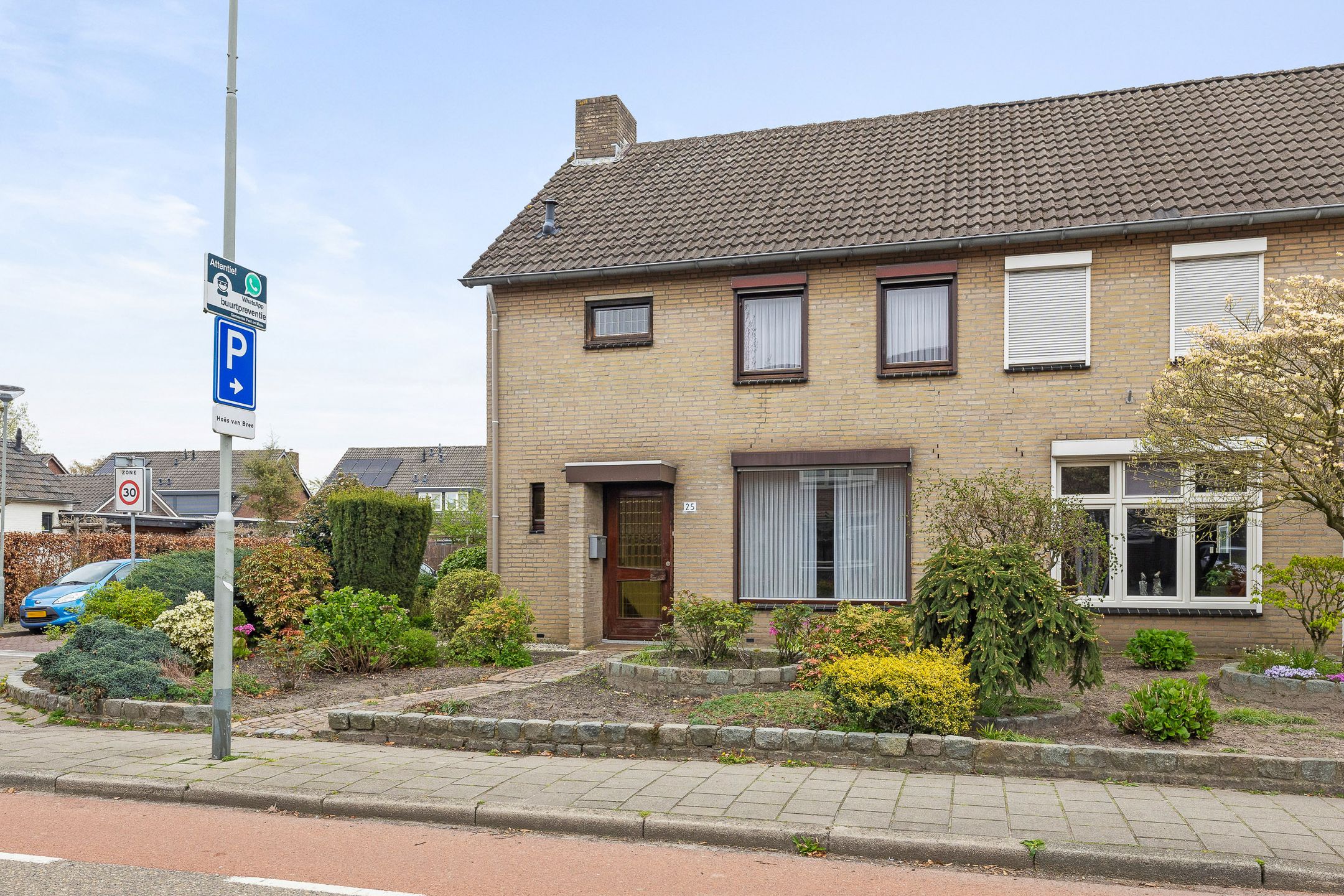 Foto 42 van Pastoor Leursstraat 25