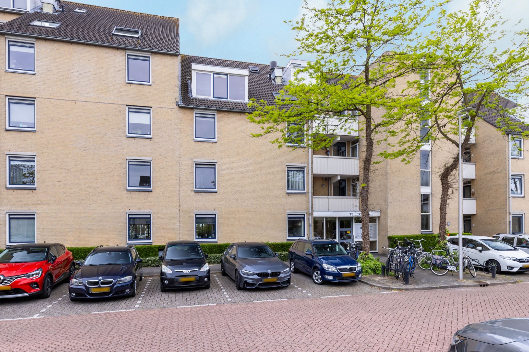 Photo 24 of Zeeltstraat 31