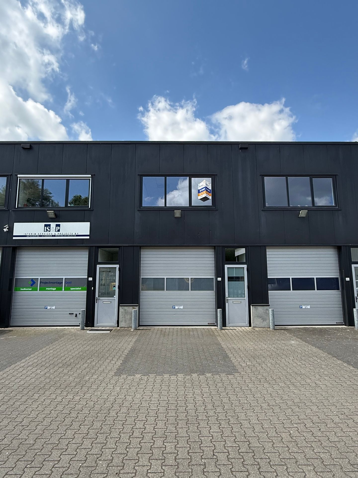 Bekijk foto 2 van Arnsbergstraat 9-A4