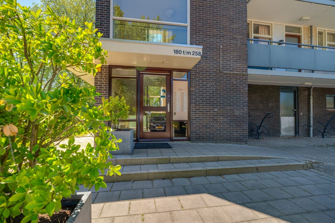 Photo 11 of Middachtensingel 232