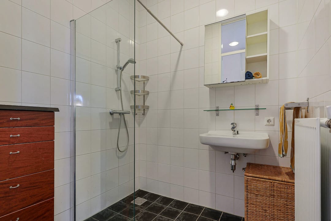 Photo 31 of Camperstraat 18-D