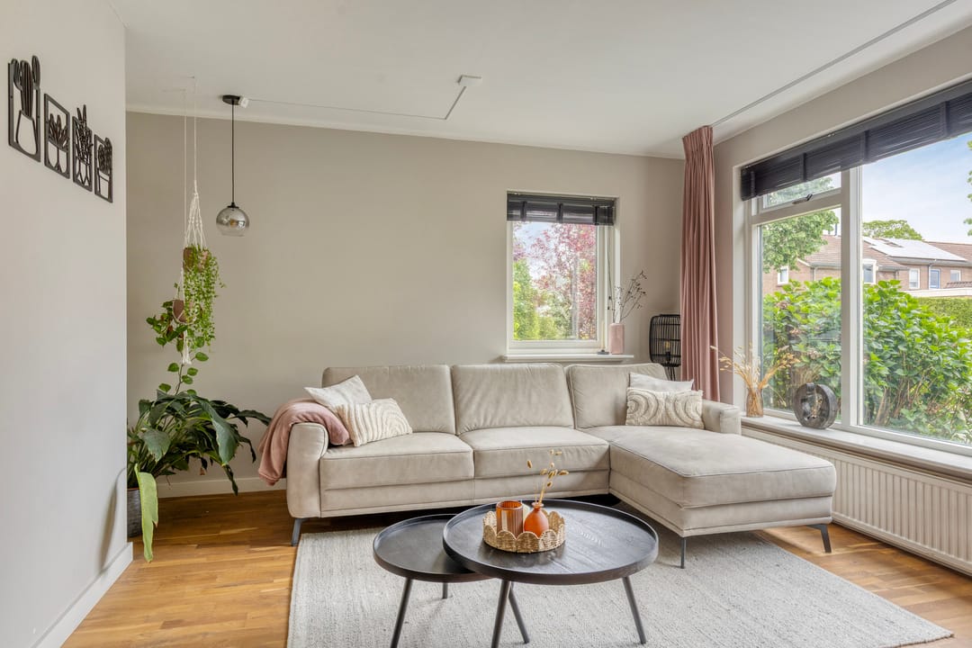 Photo 8 of Prins Bernhardstraat 27