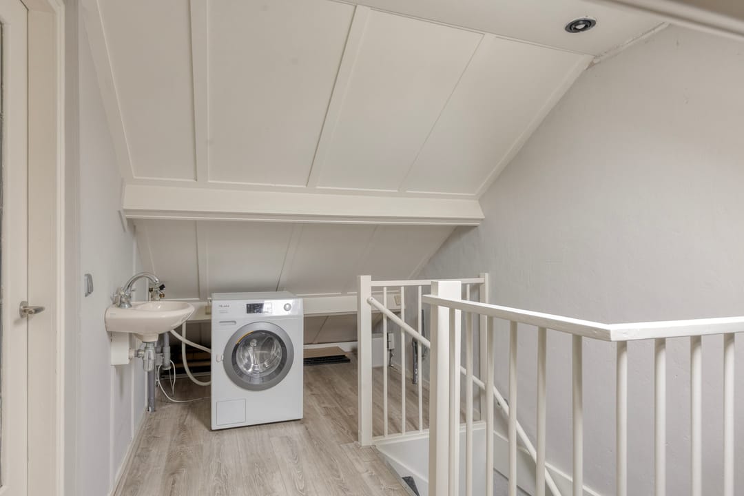 Photo 32 of Prins Bernhardstraat 27