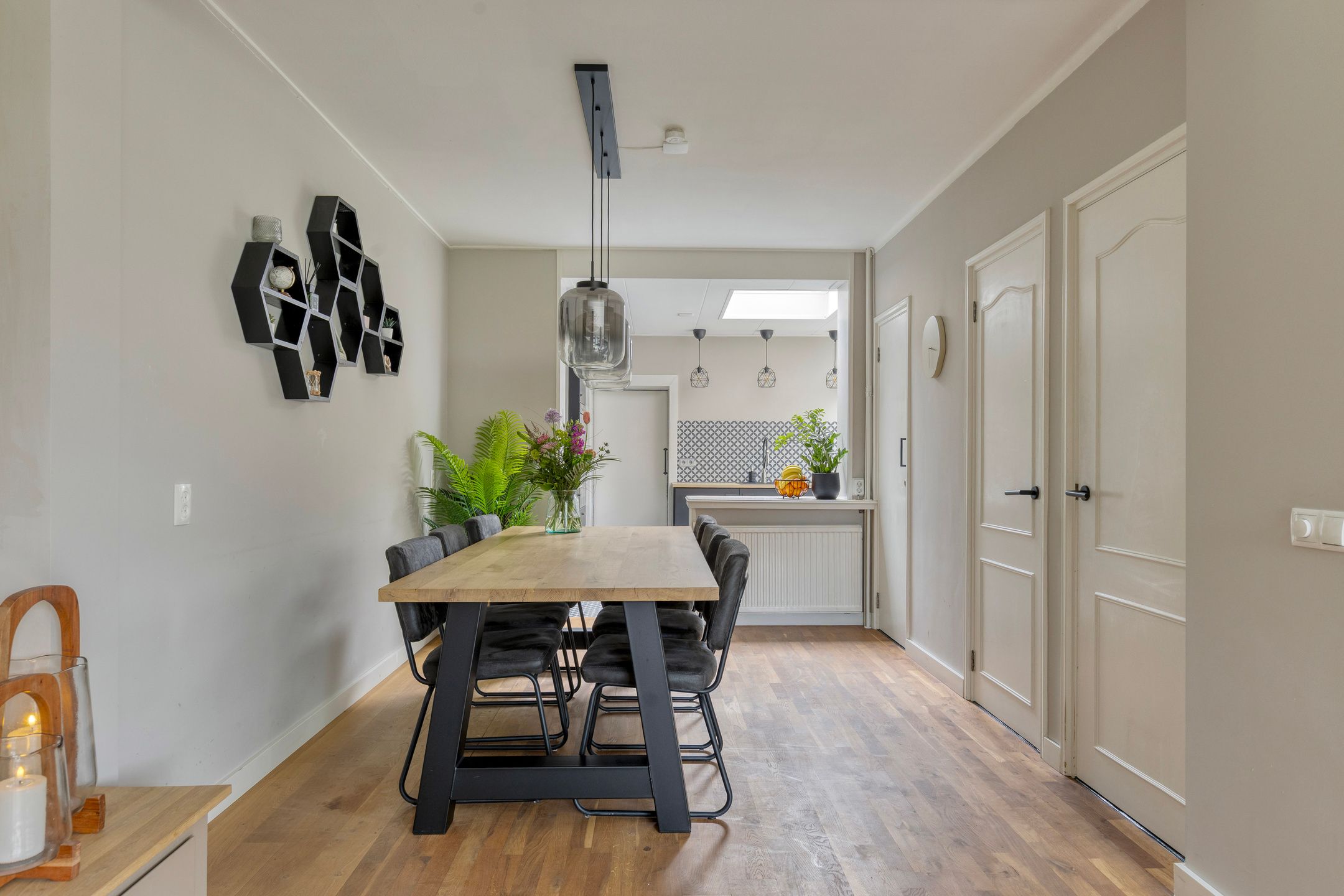Photo 12 of Prins Bernhardstraat 27