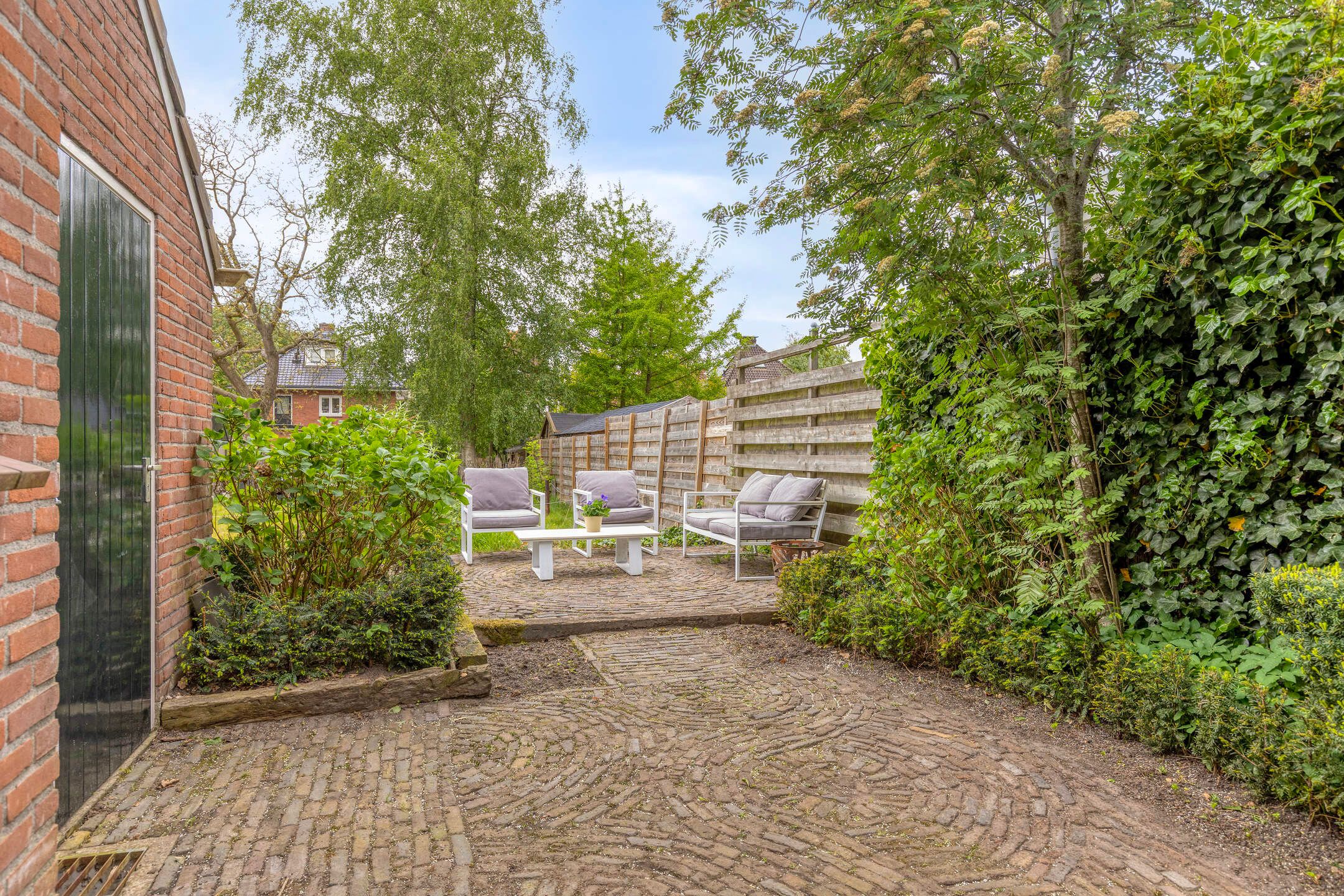 Photo 36 of Prins Bernhardstraat 27