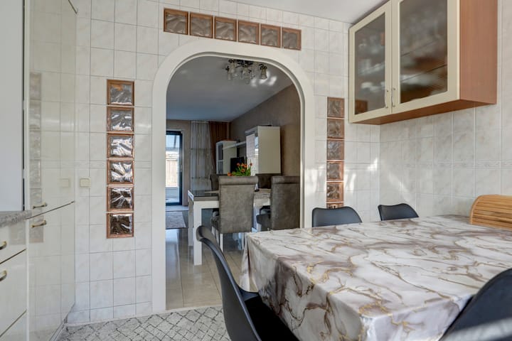 Tussenwoning te koop: Irene Vorrinkland 27, Heerhugowaard