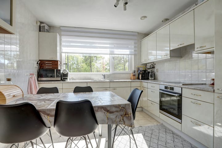 Tussenwoning te koop: Irene Vorrinkland 27, Heerhugowaard