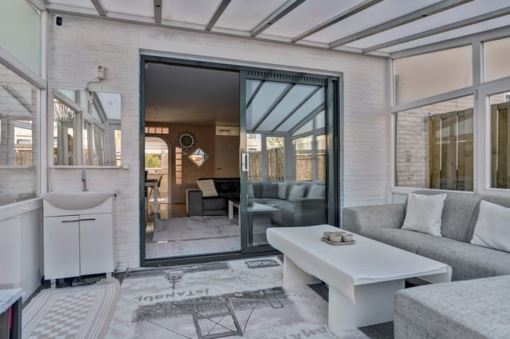 Tussenwoning te koop: Irene Vorrinkland 27, Heerhugowaard