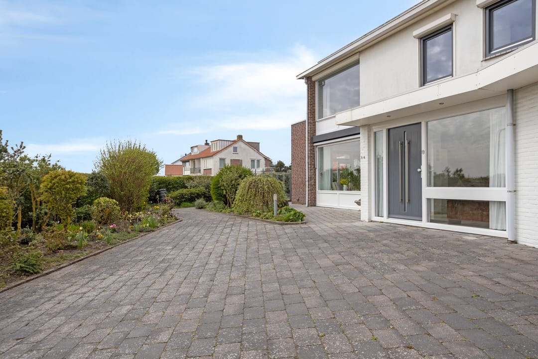 Photo 7 of Cort van der Lindenstraat 26