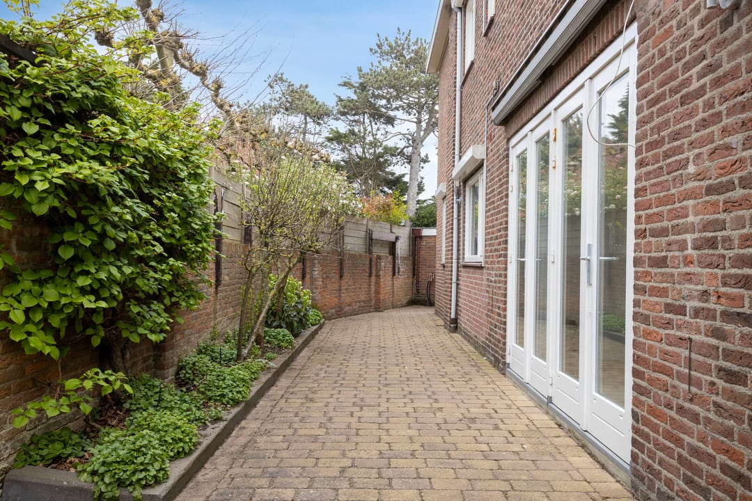 Photo 53 of Cort van der Lindenstraat 26