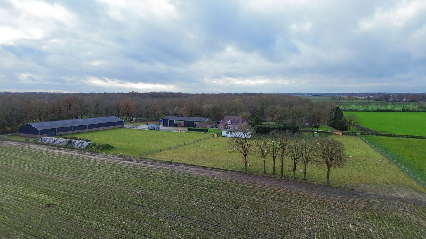 View photo 1 of Breevennenweg 5