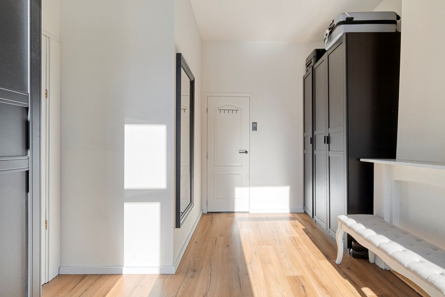 Spacious Family Home with Luxury Bathroom in De Gorzen — 20