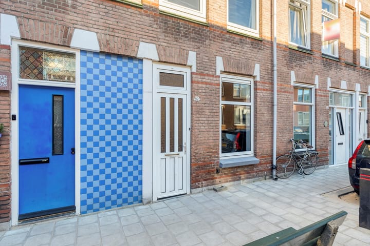 Photo 4 of Maasdamsestraat 10