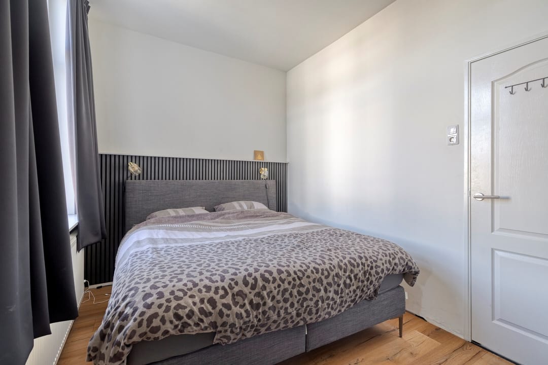Spacious Family Home with Luxury Bathroom in De Gorzen — 16