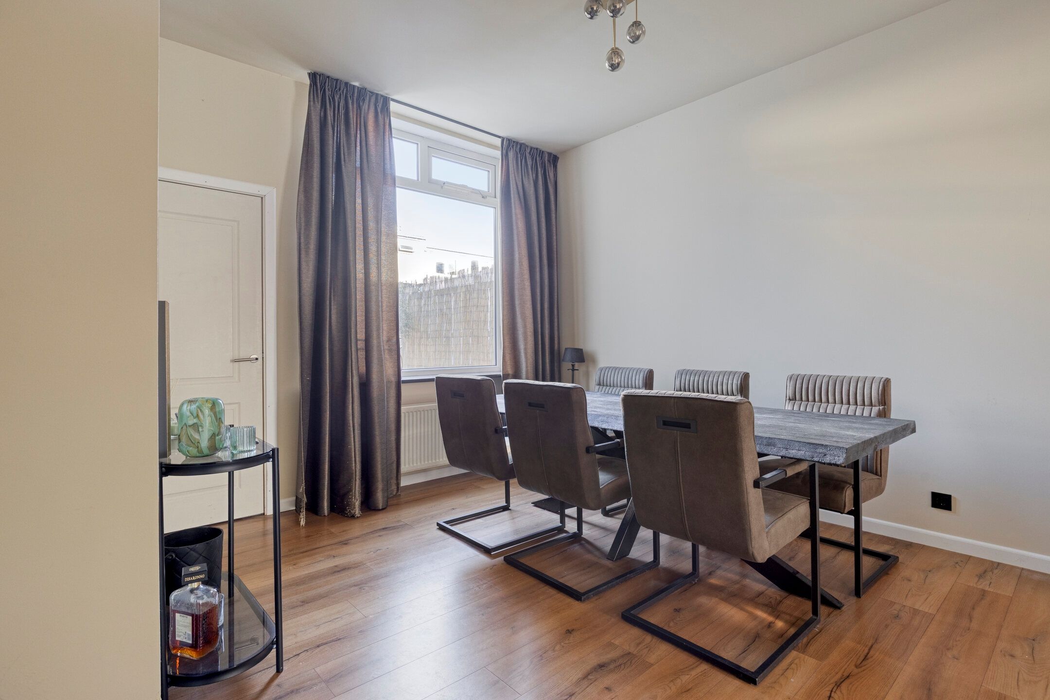 Spacious Family Home with Luxury Bathroom in De Gorzen — 9