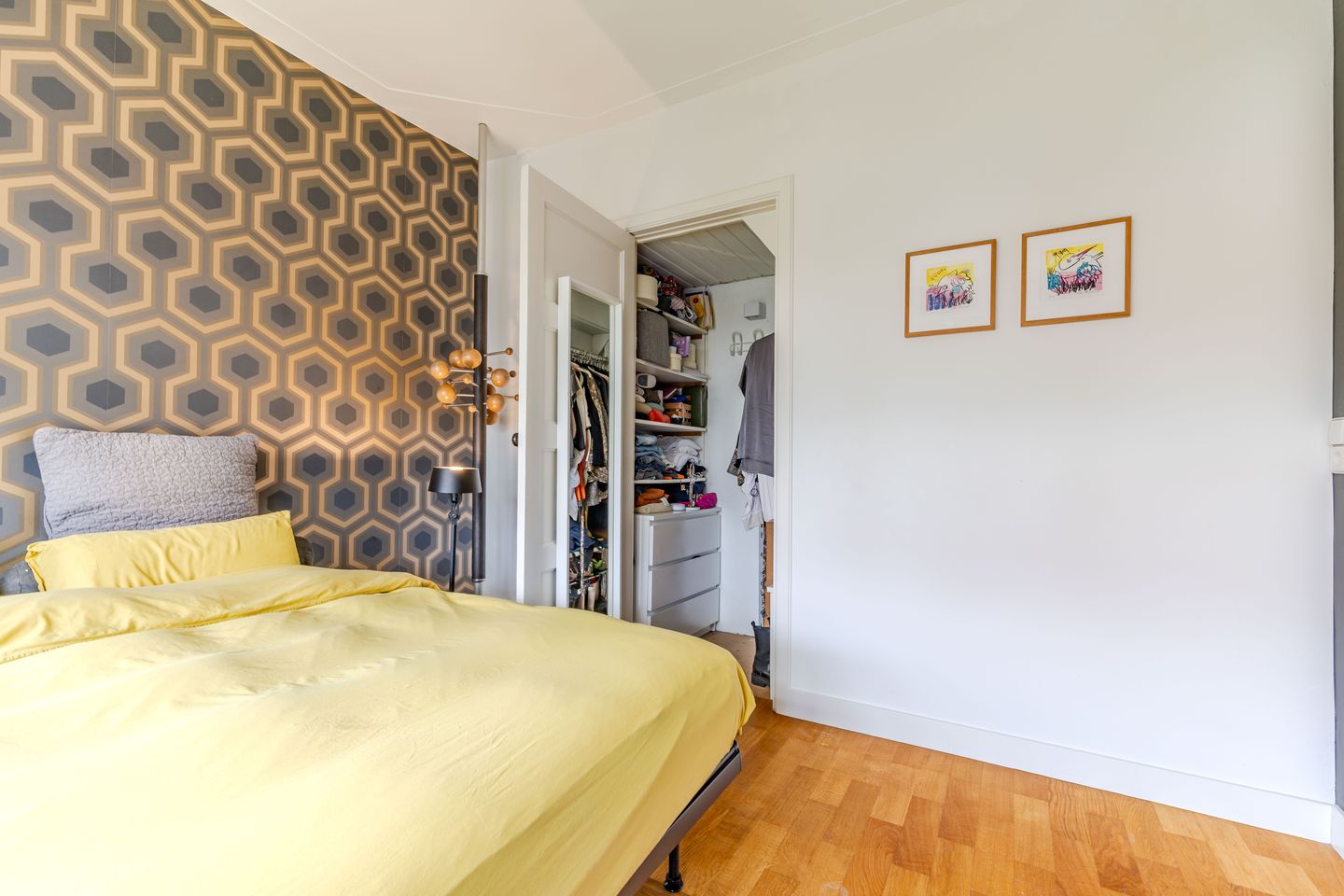 Characterful 1930s Corner House in Damsigt with Sunny Garden — 29