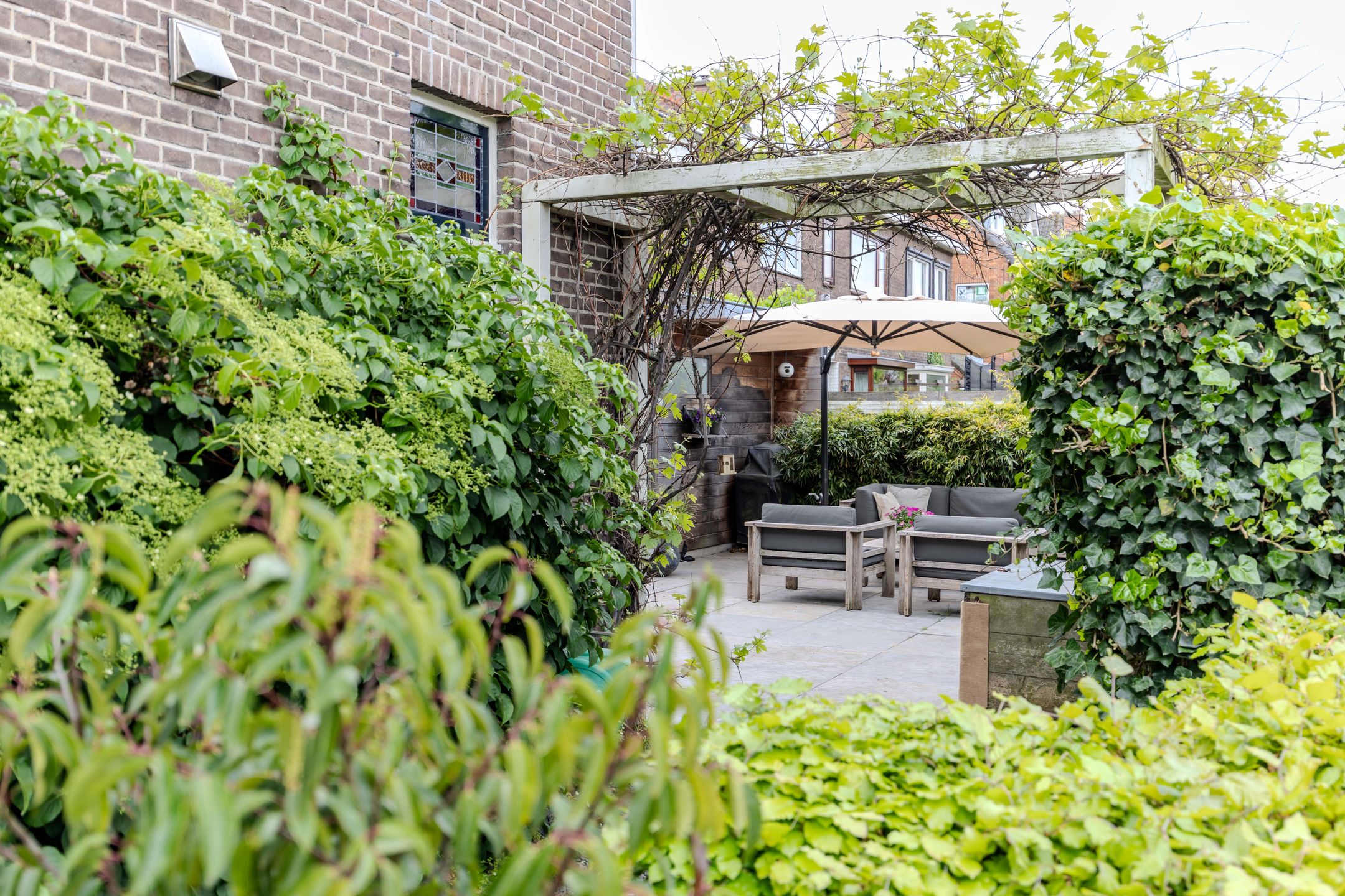 Characterful 1930s Corner House in Damsigt with Sunny Garden — 60