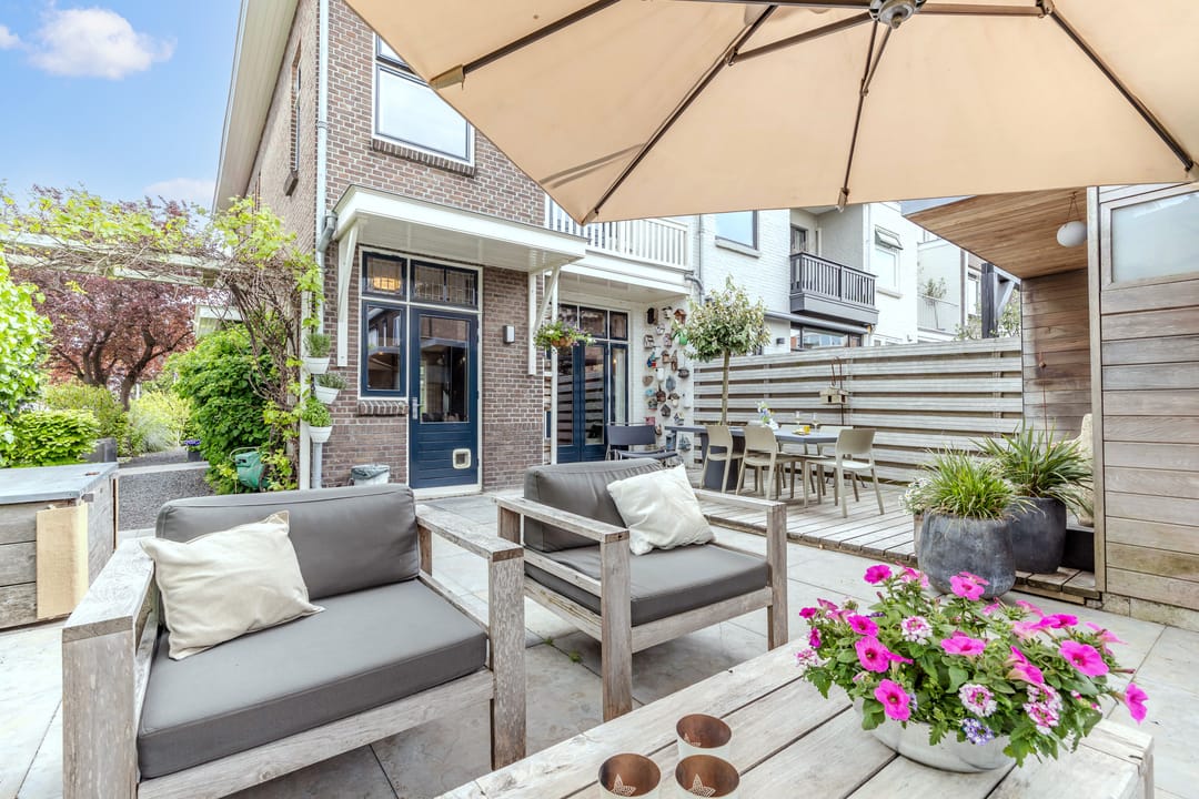 Characterful 1930s Corner House in Damsigt with Sunny Garden — 53