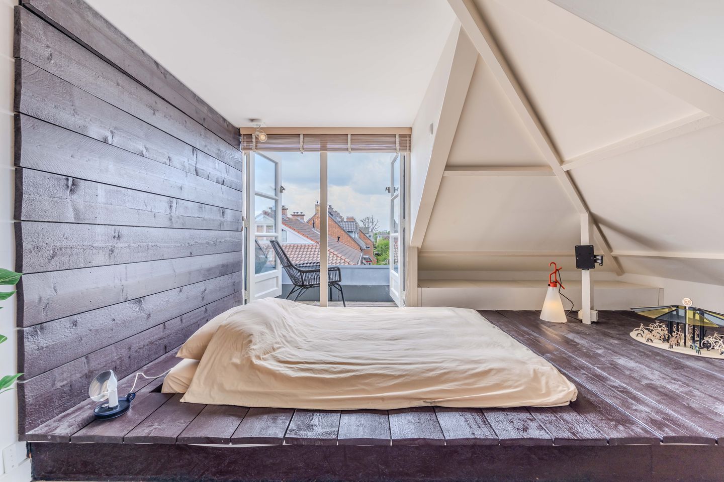 Characterful 1930s Corner House in Damsigt with Sunny Garden — 44