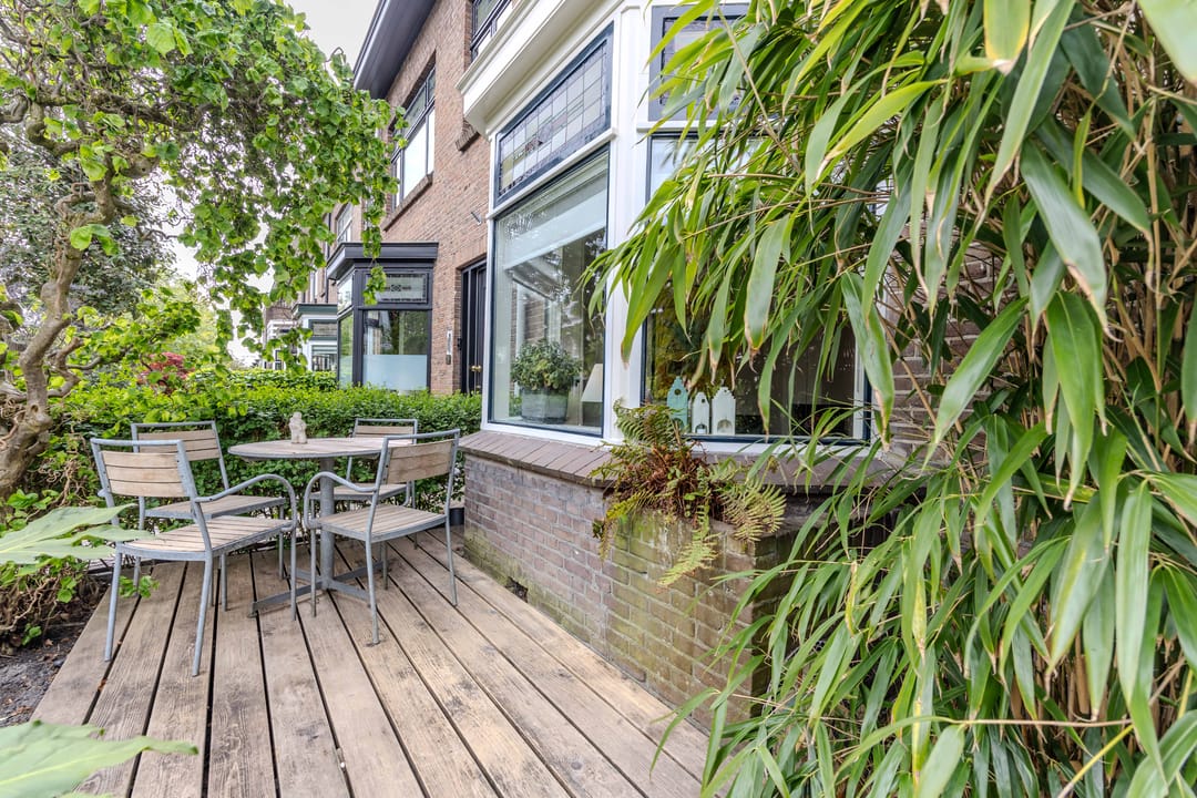 Characterful 1930s Corner House in Damsigt with Sunny Garden — 56