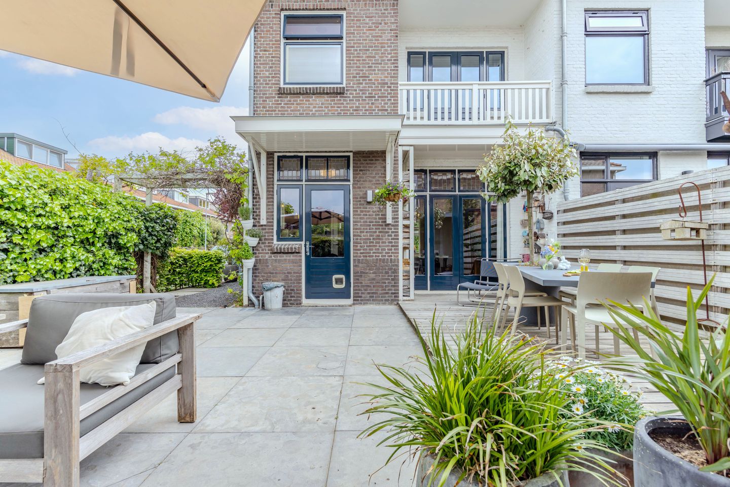 Characterful 1930s Corner House in Damsigt with Sunny Garden — 55