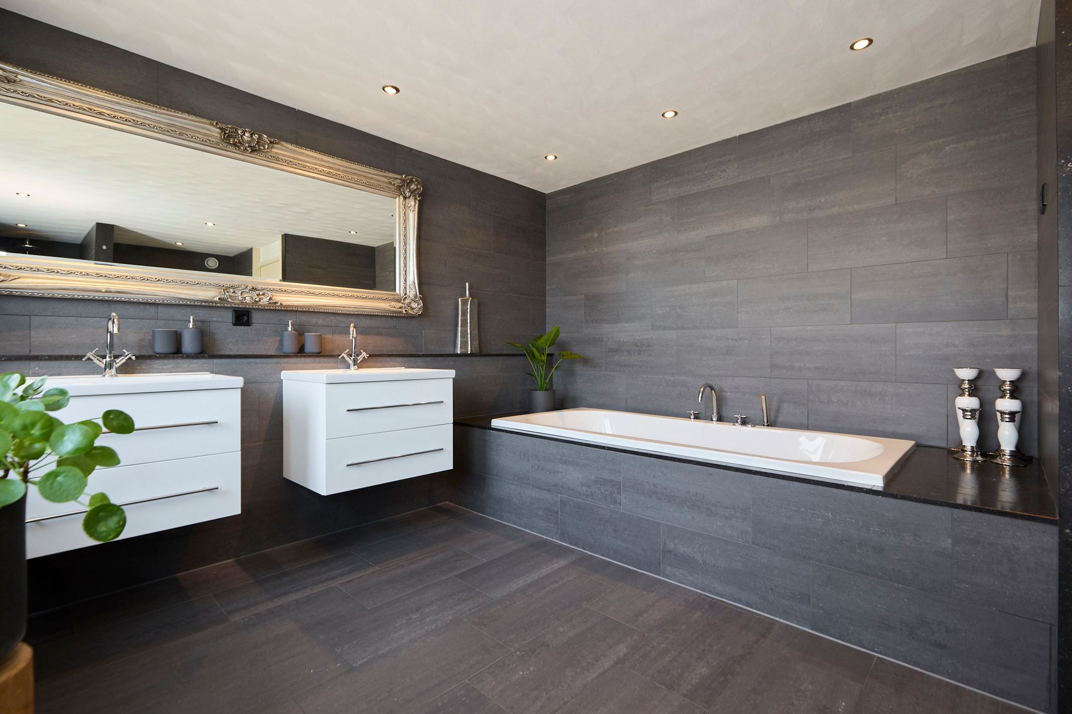 Spacious Extended Terraced Home with Wellness Bathroom and A+ Energy Label — 30