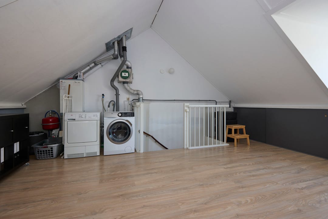 Spacious Extended Terraced Home with Wellness Bathroom and A+ Energy Label — 37