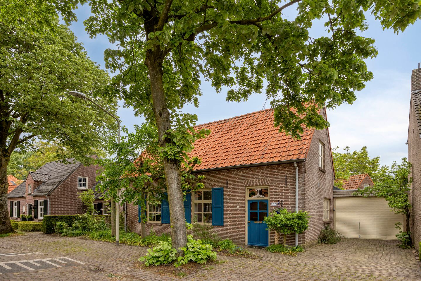 Foto 1 van Lindenlaan 27