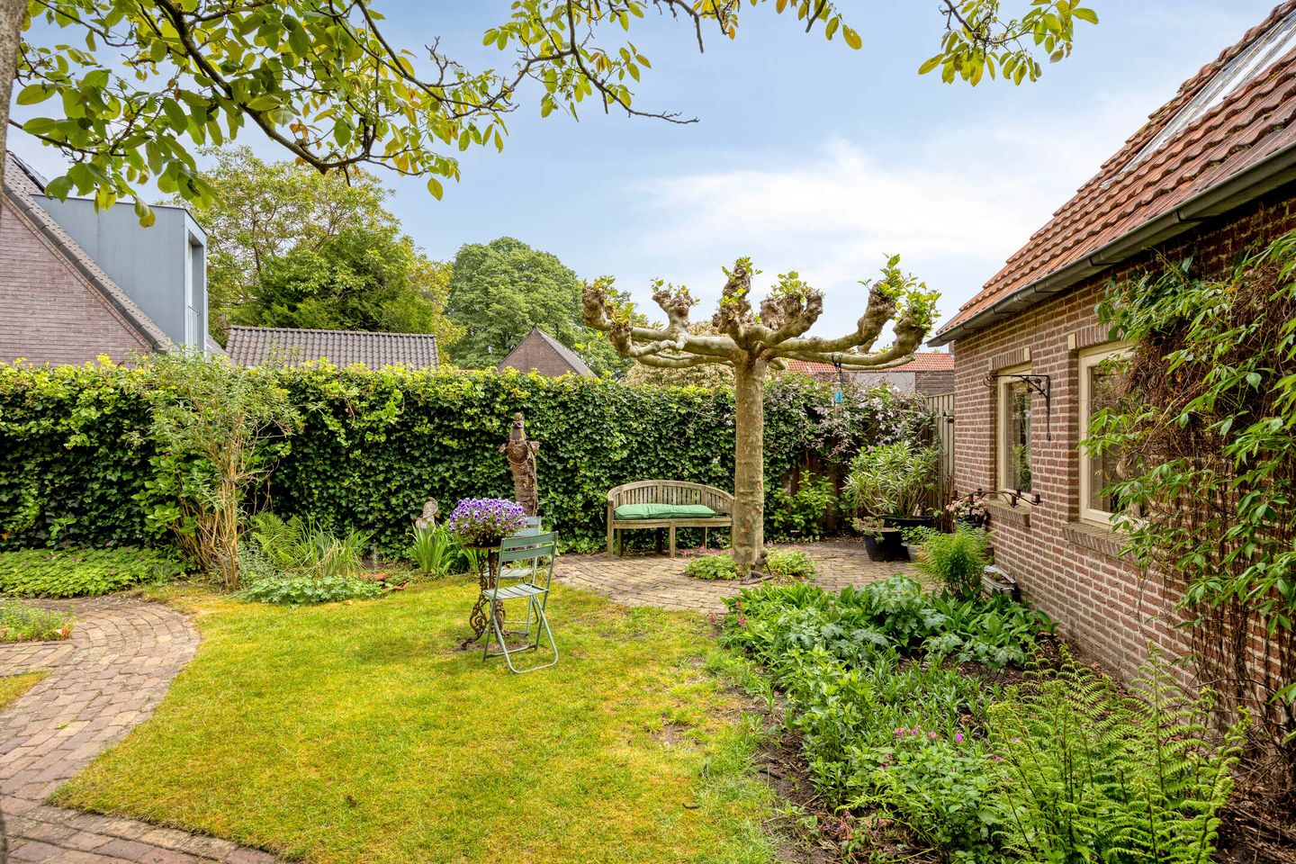 Characterful Detached House with Multifunctional Outbuilding in Oirschot-Centrum — 44