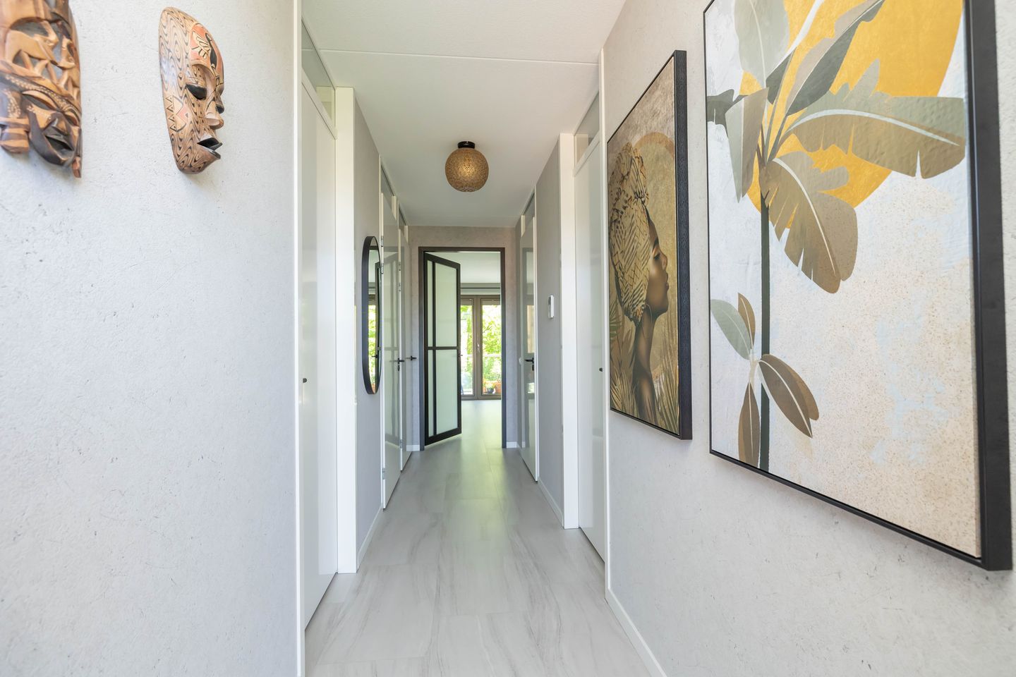 Photo 14 of Pesserstraat 2-24