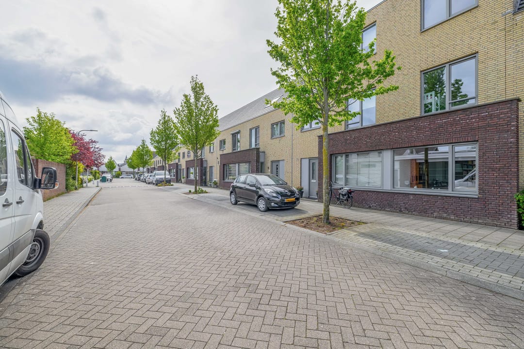 Foto 47 van Camphuijsenstraat 2