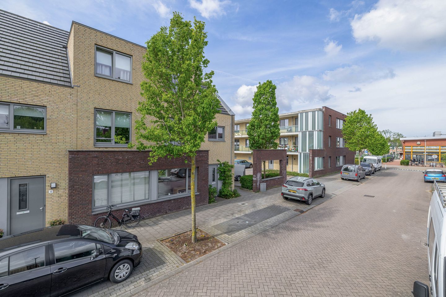 Foto 49 van Camphuijsenstraat 2