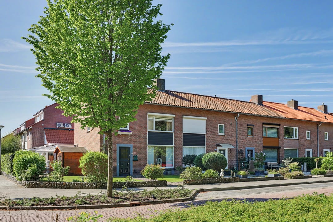 Photo 1 of Le Sage ten Broekstraat 25