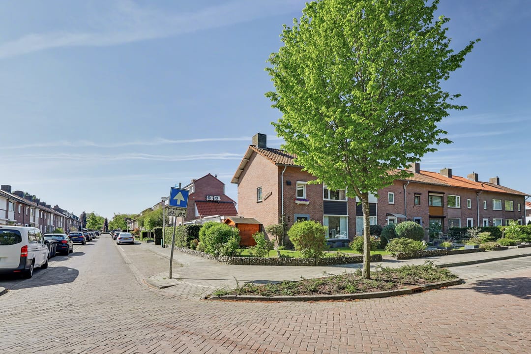 Photo 43 of Le Sage ten Broekstraat 25