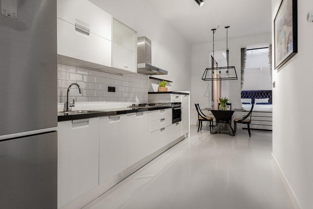 Modern Ground Floor Apartment in De Pijp — 9