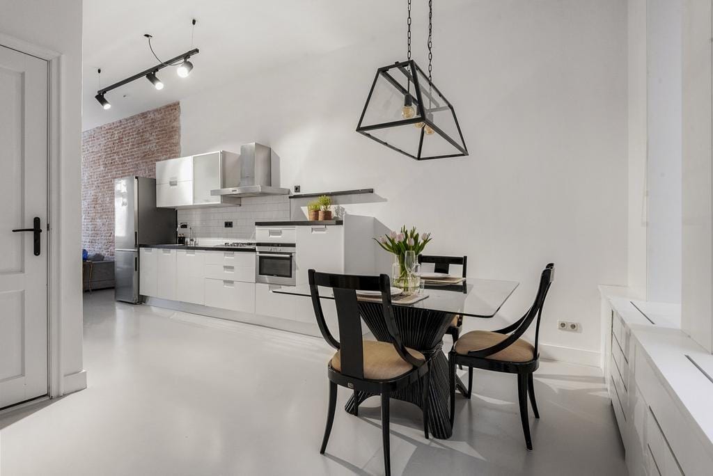 Modern Ground Floor Apartment in De Pijp — 13