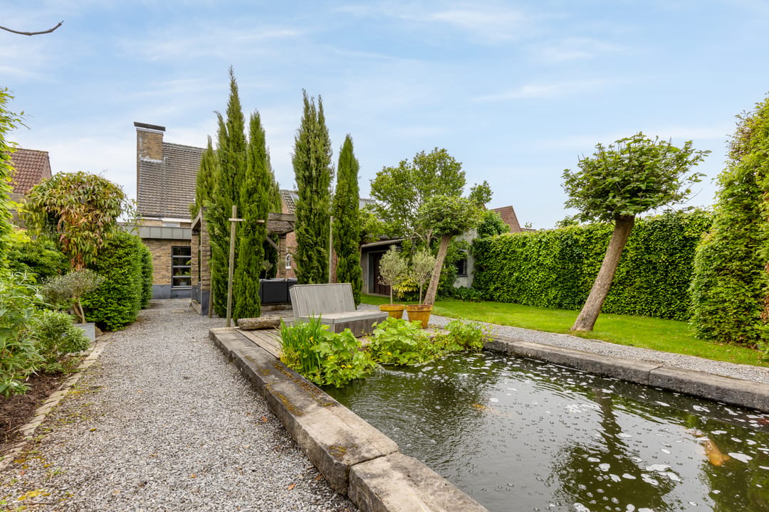 Photo 31 of Montfortstraat 15