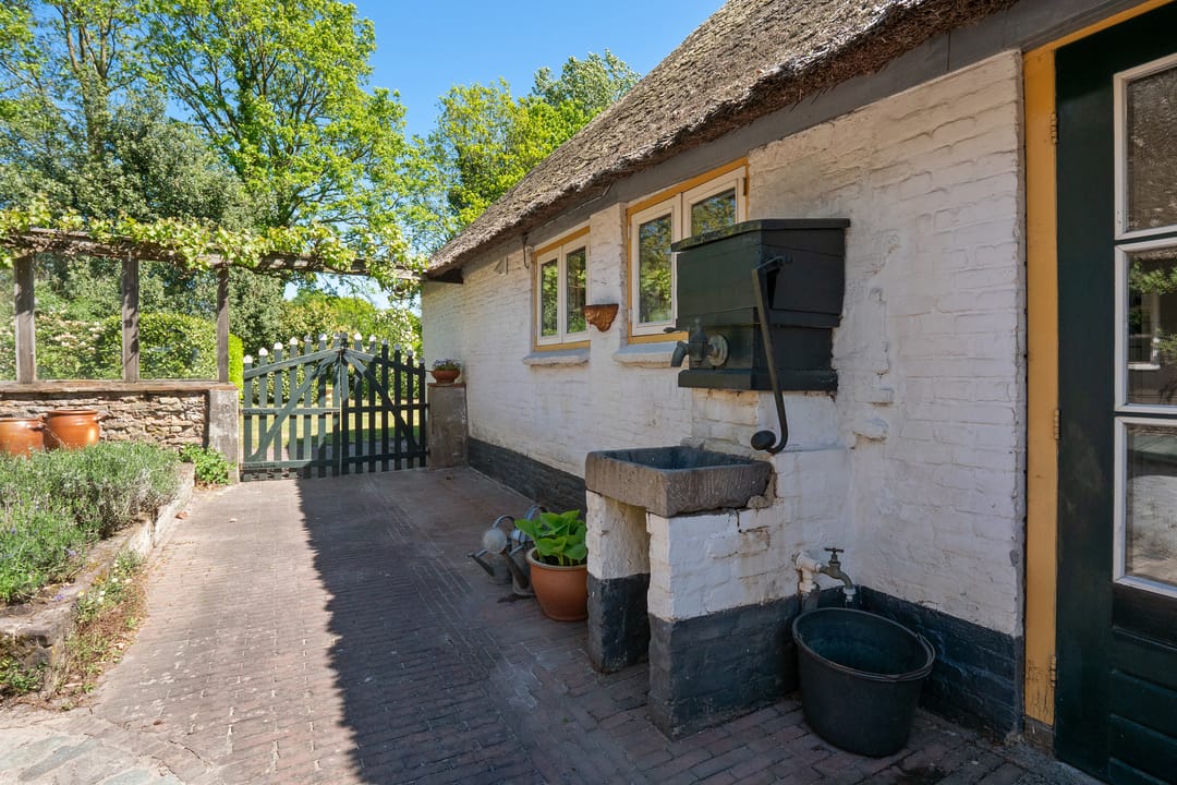 Photo 47 of Hoeksestraat 2