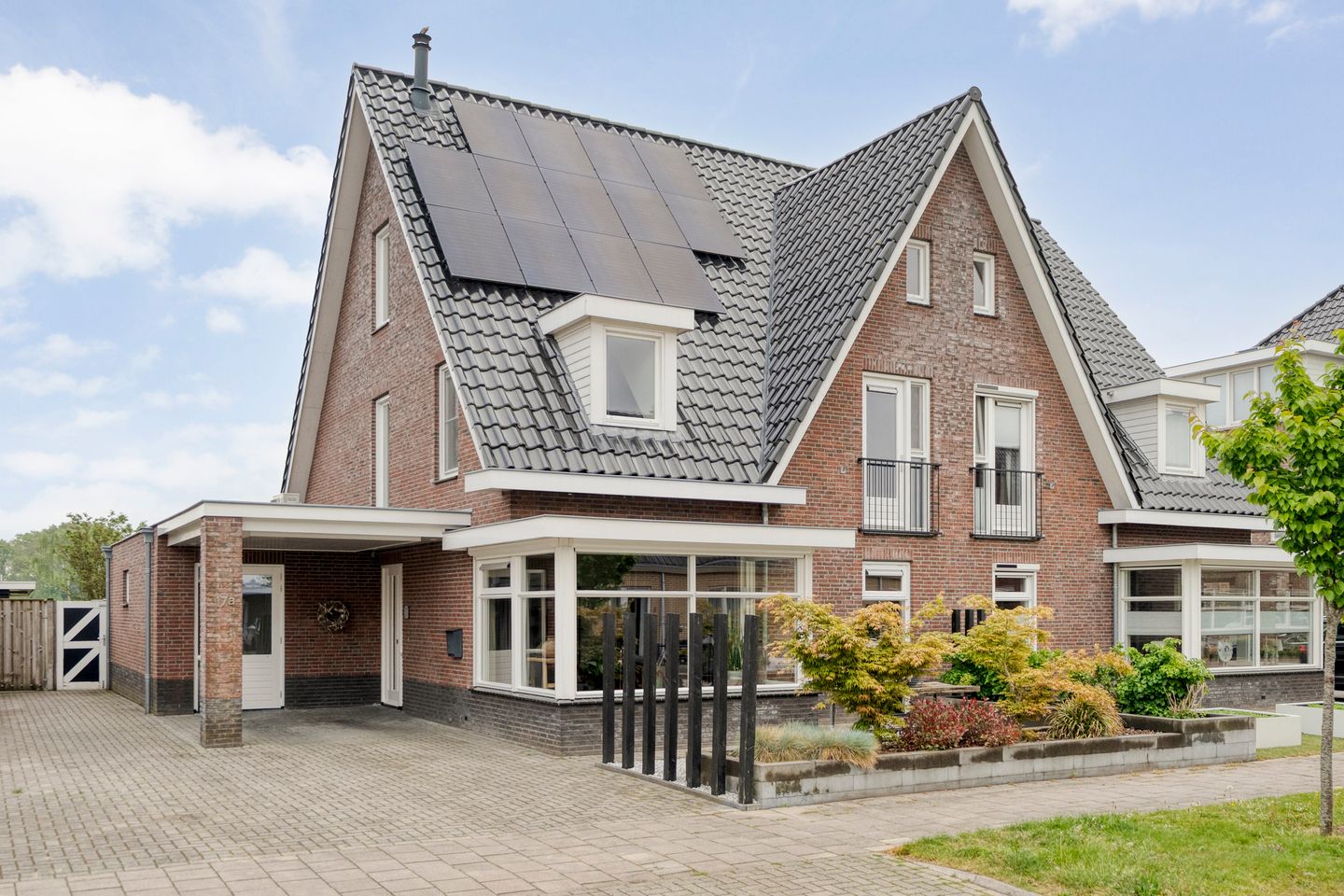 Foto 1 van ds.Laurentiusstraat 17-A