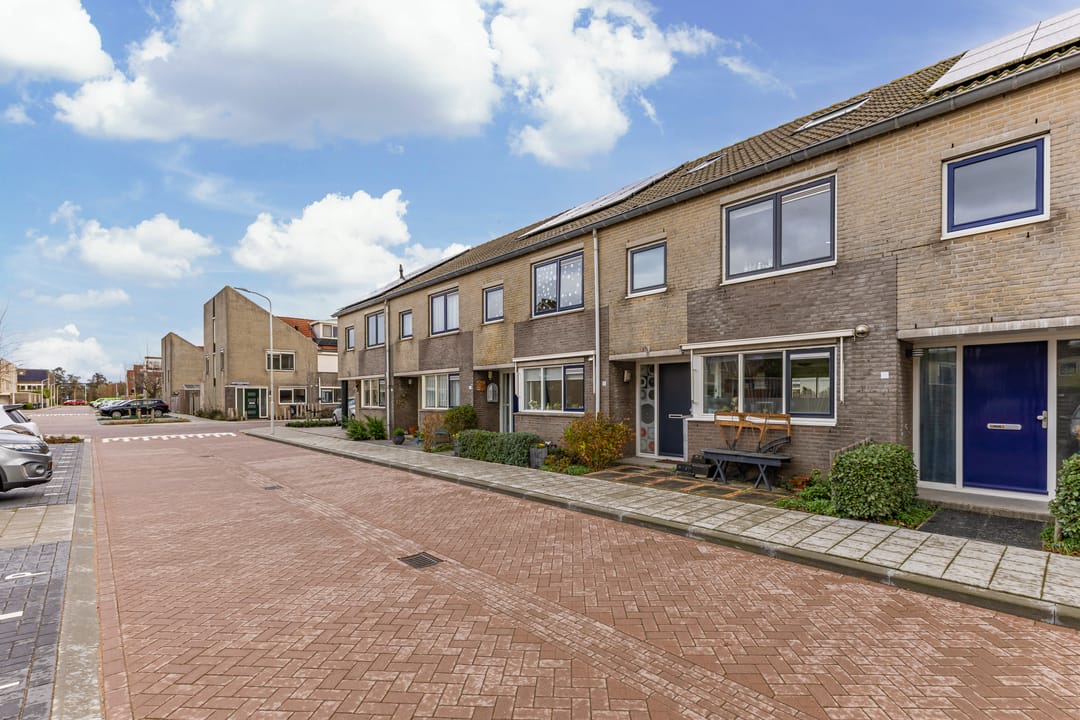 Photo 46 of Petronella Moensstraat 8