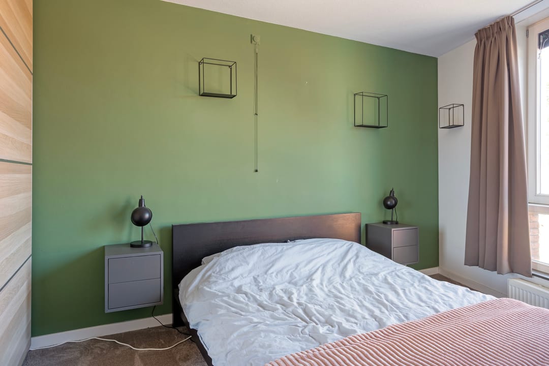 Move-in Ready Modern Apartment in Popular Bomenbuurt Neighborhood — 22